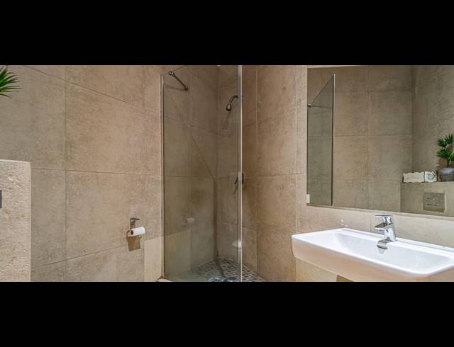6 BEDROOM HOUSE FOR SALE IN BEDFORDVIEW